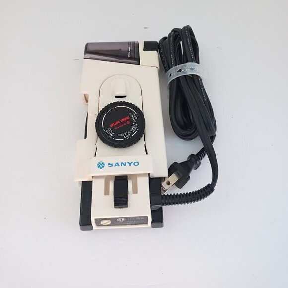 Travel Iron Sanyo with spray - Picture 5 of 6